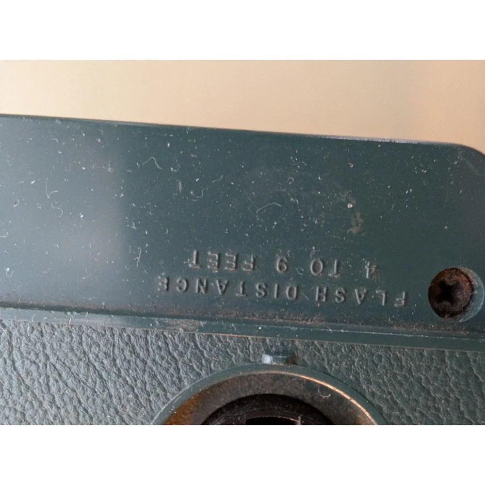 Vintage Kodak Hawkeye R4 Flash Camera 127 Film Camera Made in USA Untested